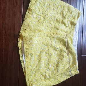Yellow & White Women Kensie Eyelet Shorts